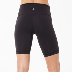 Lululemon Wunder Train High-Rise Short 8”
Heathered Black Sz 6